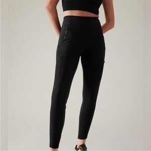 Athleta Headlands Hybrid Cargo II Tight Hiking Pants Black Size 10P
